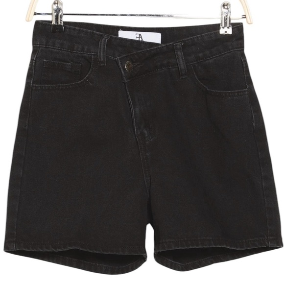 NWOT Flying Angel Asymmetric Women's Black Denim Shorts SZ 32 - Picture 3 of 7